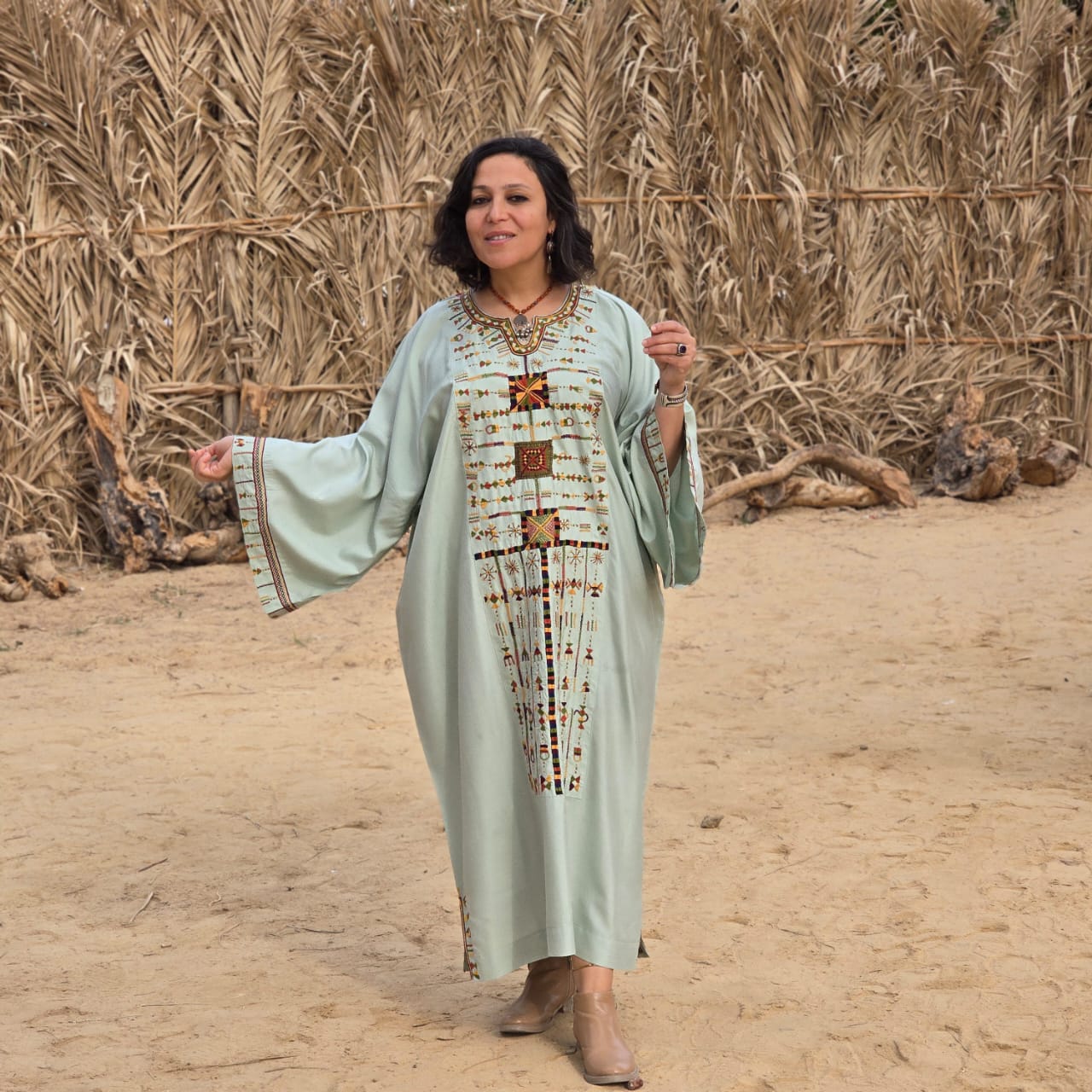 “Akhmim Bridal Silk Thobe – ثوب العروس الأخميمي الحريري”