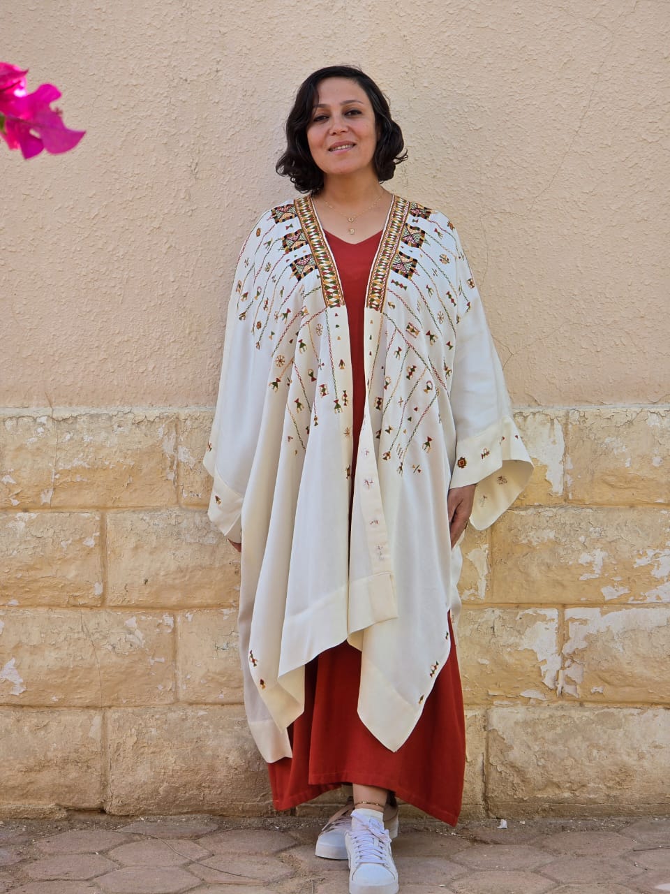 سِت الهجار - Sit Al-Hijar (Lady of the Embroidery)