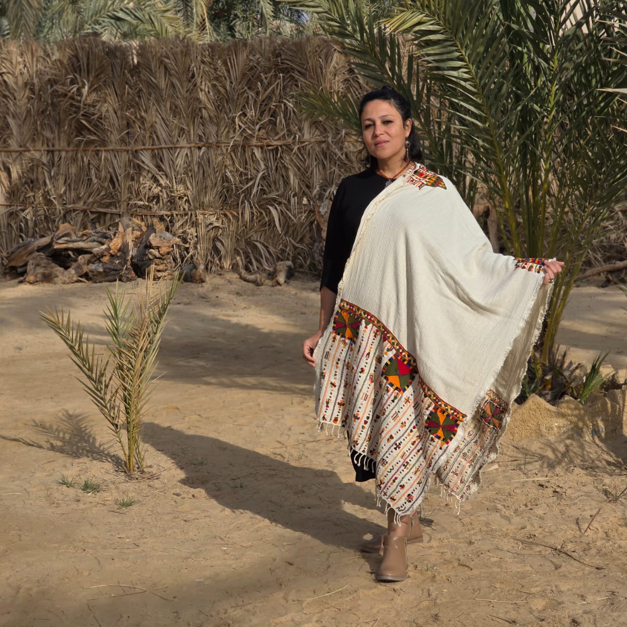 شال نسيم الواحة Oasis Breeze Cotton & Linen Shawl
